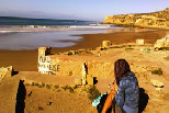 la pointe la plage devans les ruine de bouirdn: la madrague